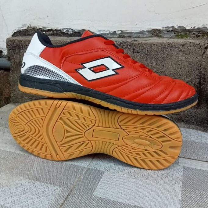 รองเท้า LOTTO FUTSAL/รองเท้า LOTTO BADMINTON, SOLES มี BEEN SEWN AROUND, GUARANTEED STRONG