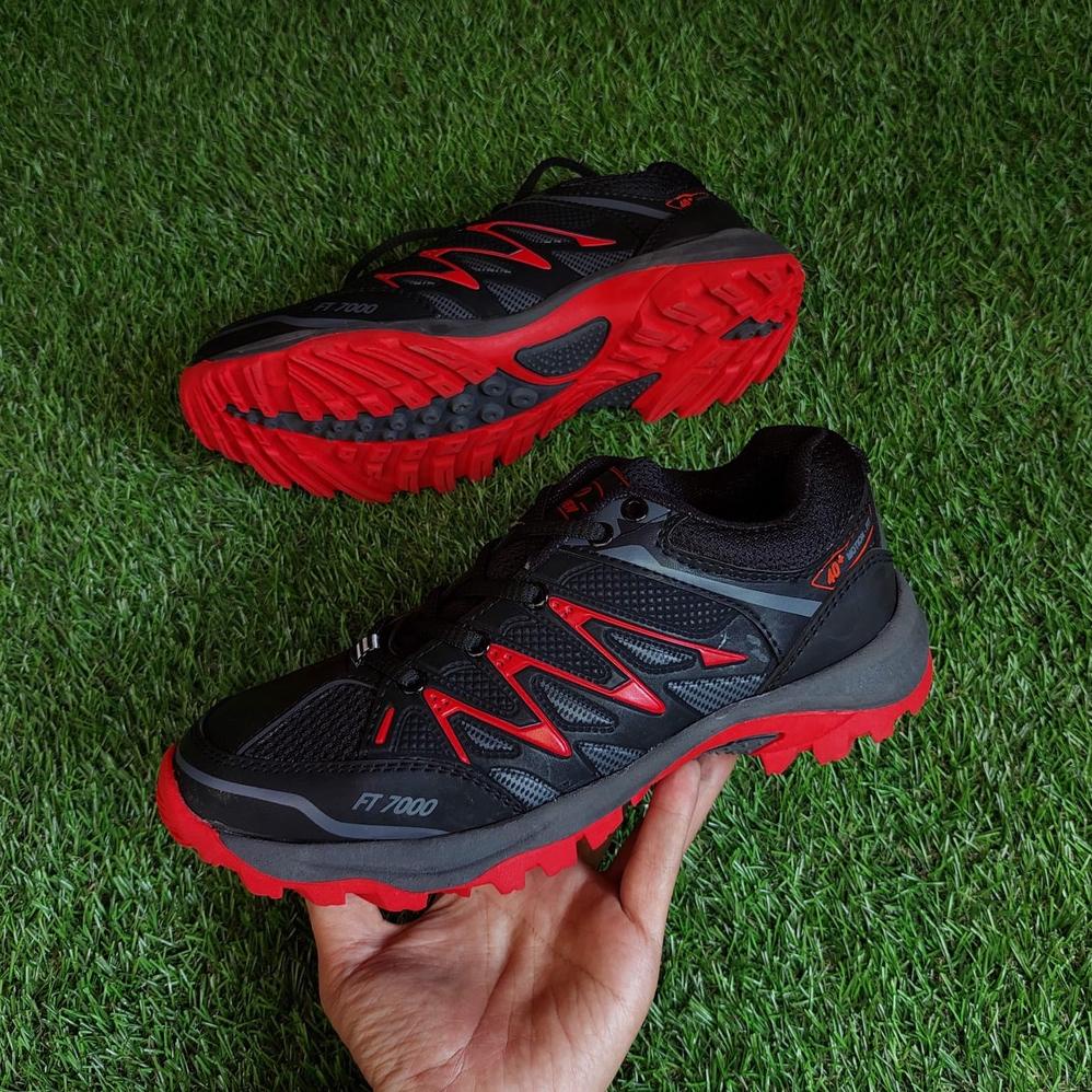 ใหม่! รองเท้า Adidas AX2,,