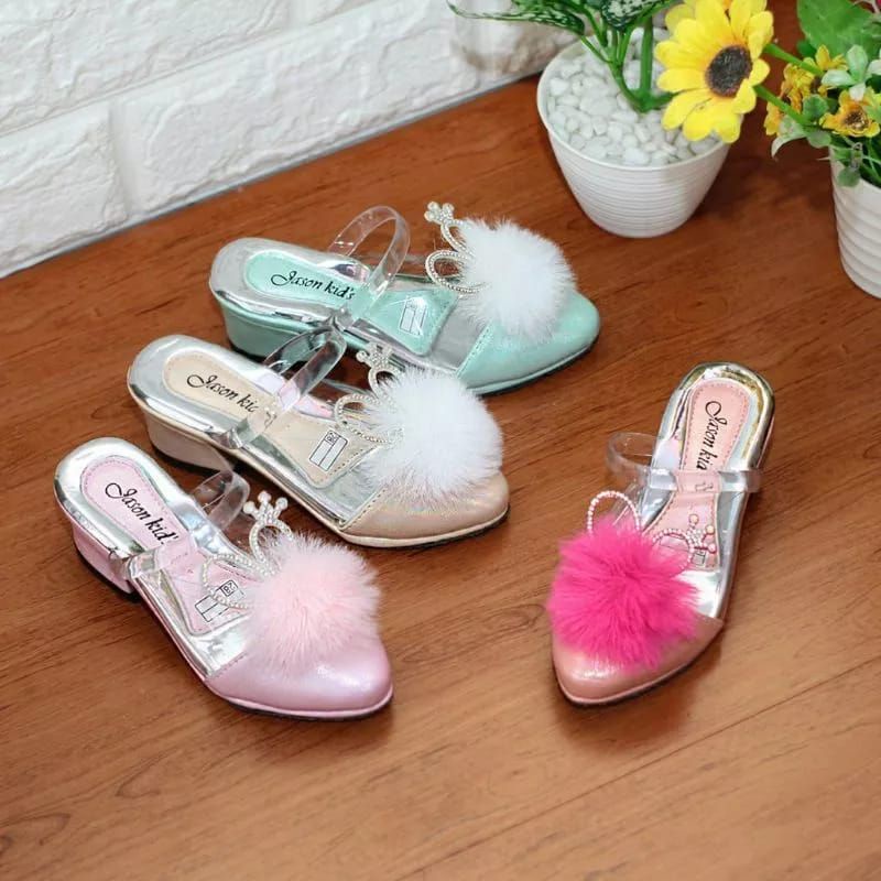 รองเท้าแตะเด็กผู้หญิง Party with Feather Motif Tofu Heels SM-01