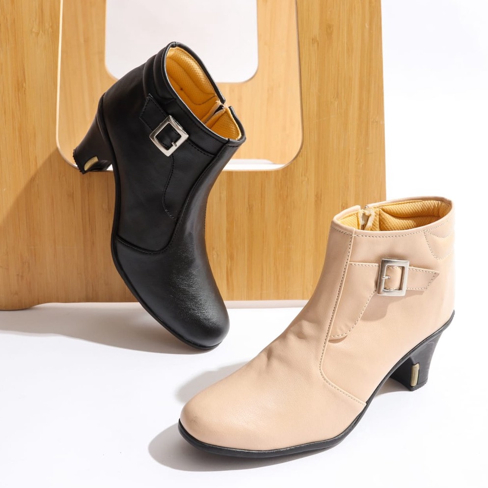 ภัยคุกคาม!. MONTELLA Adena รองเท้าบูทเกาหลีล่าสุด