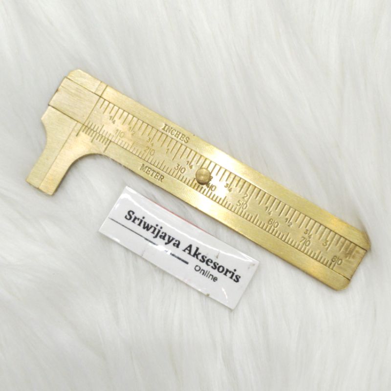 Sigmat Brass Sari***