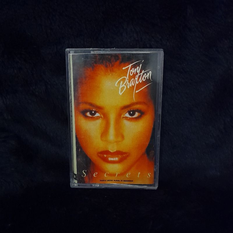เทปคาสเซ็ท TONI BRAXTON - ความลับ