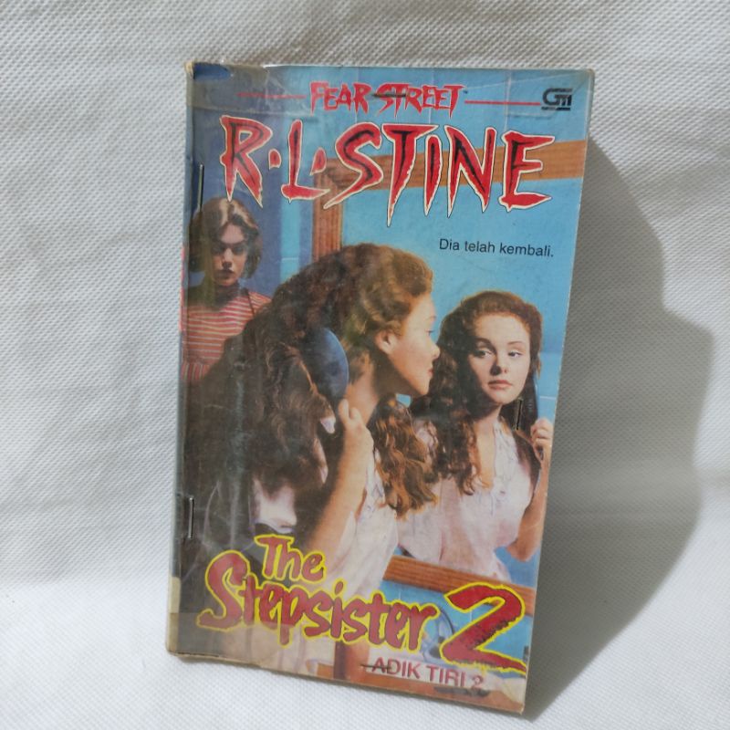 นิยาย fear street ของ RLStine - the stepsister 2