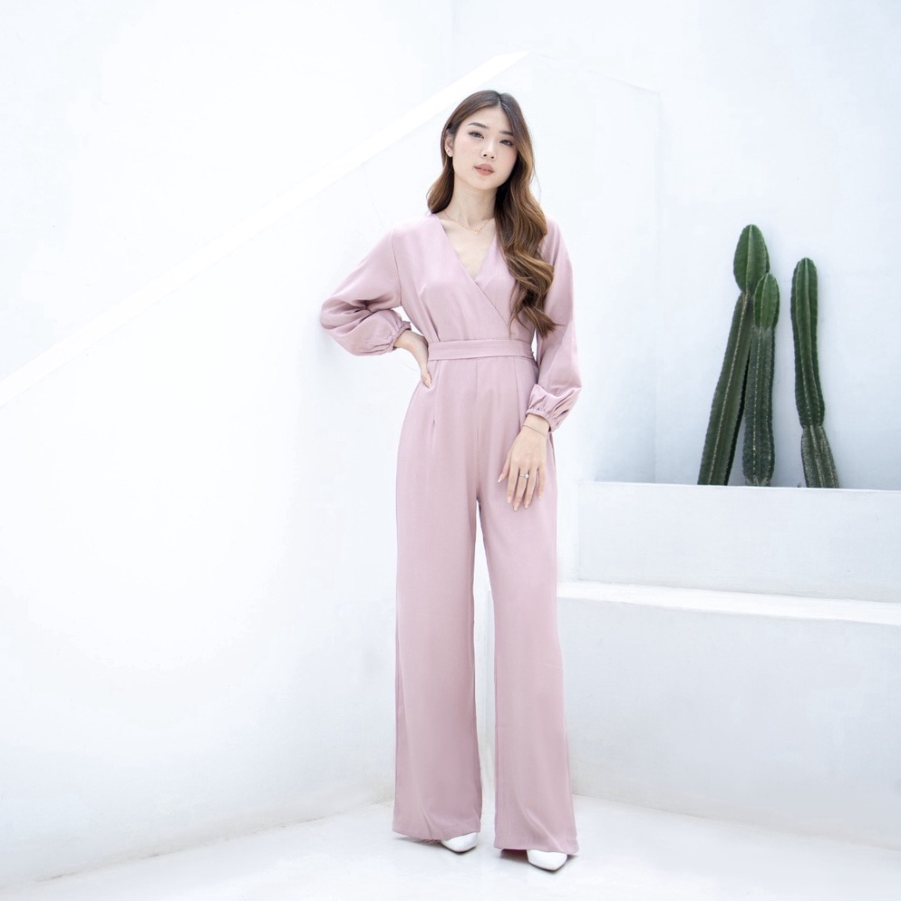 คอลเลคชั่นล่าสุด.. V1064 Maya Jumpsuit - 18 สี & 2 ขนาด / จั๊มสูทขายาว