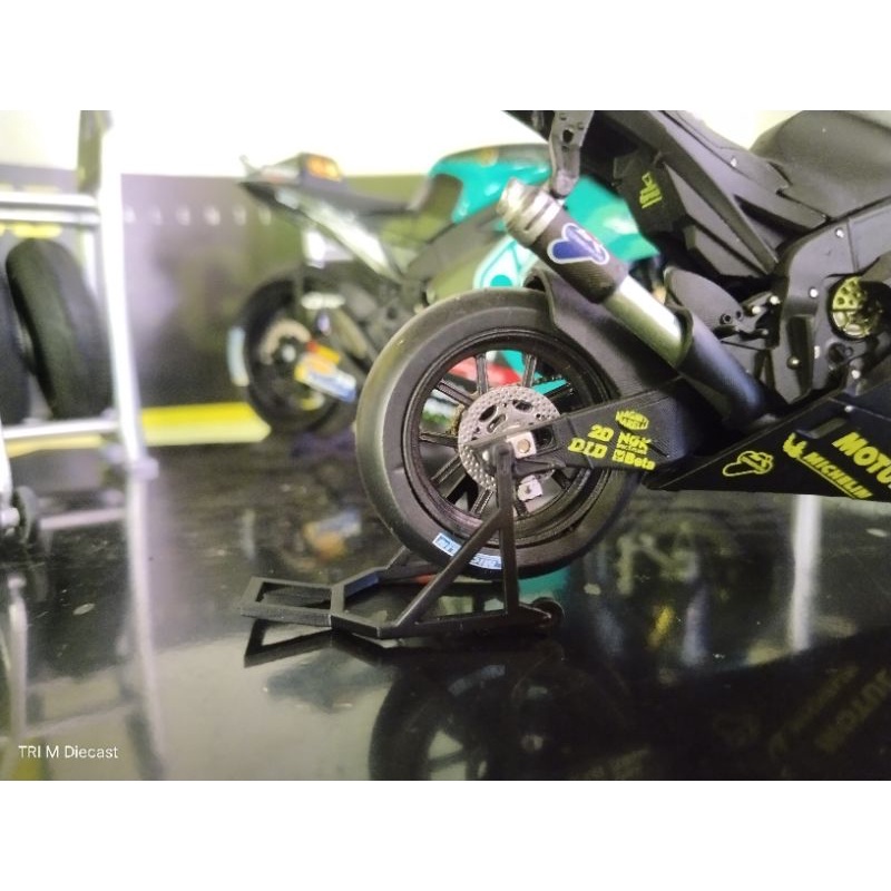 ขาตั้ง Paddock ด้านหลัง NO.2 เรซิ่น 3D พิมพ์ขนาด 1:18