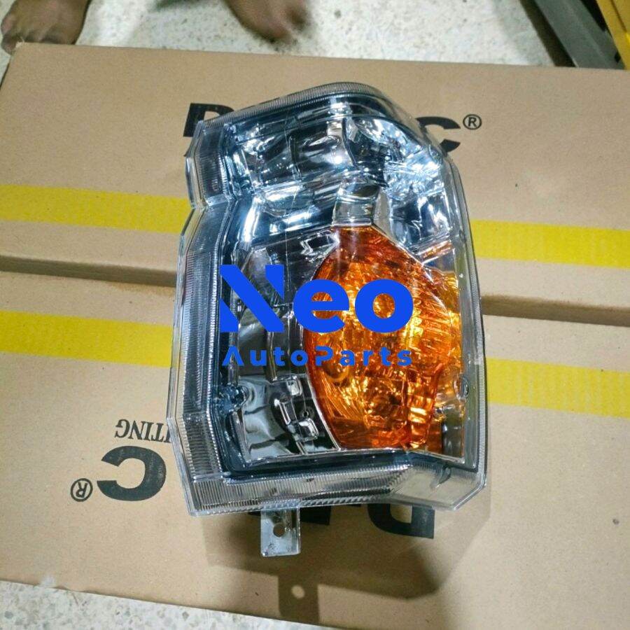 Isuzu Elf Nhr Nkr New Facelift ไฟเลี้ยวหน้า