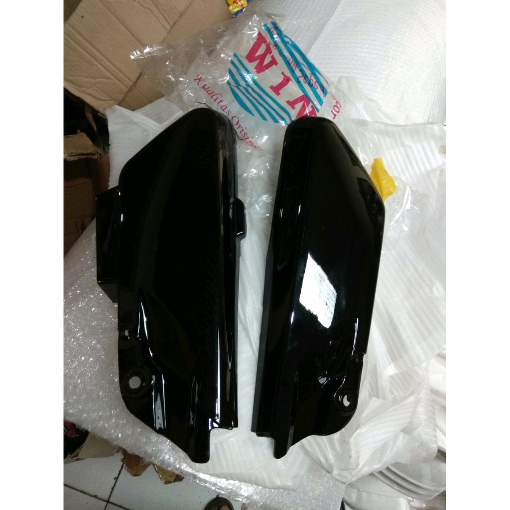 [+กล่อง] WIN - Black Grand Side Box/Legend 1/Legenda 2 (ฝาครอบตัวเล็ก/กล่องแบตเตอรี่)