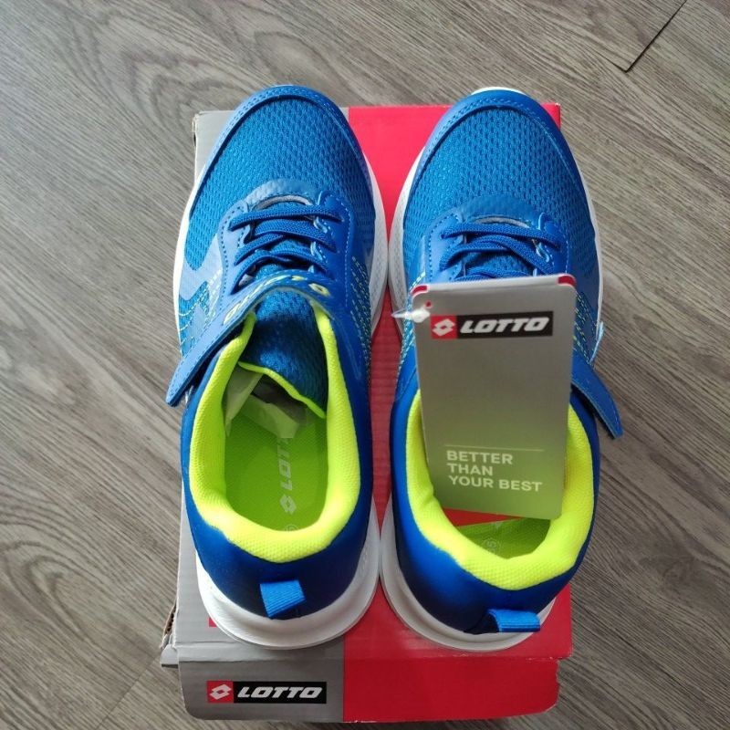 รองเท้า Lotto Brutus JR