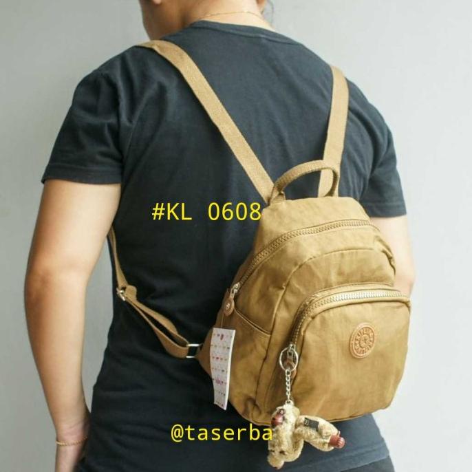 KIPLING กระเป๋าเป้ผู้หญิงมินิกันน้ํา คิปลิง ตุ๊กตา กิโล 0608 กระเป๋าเป้สะพายหลังน่ารัก