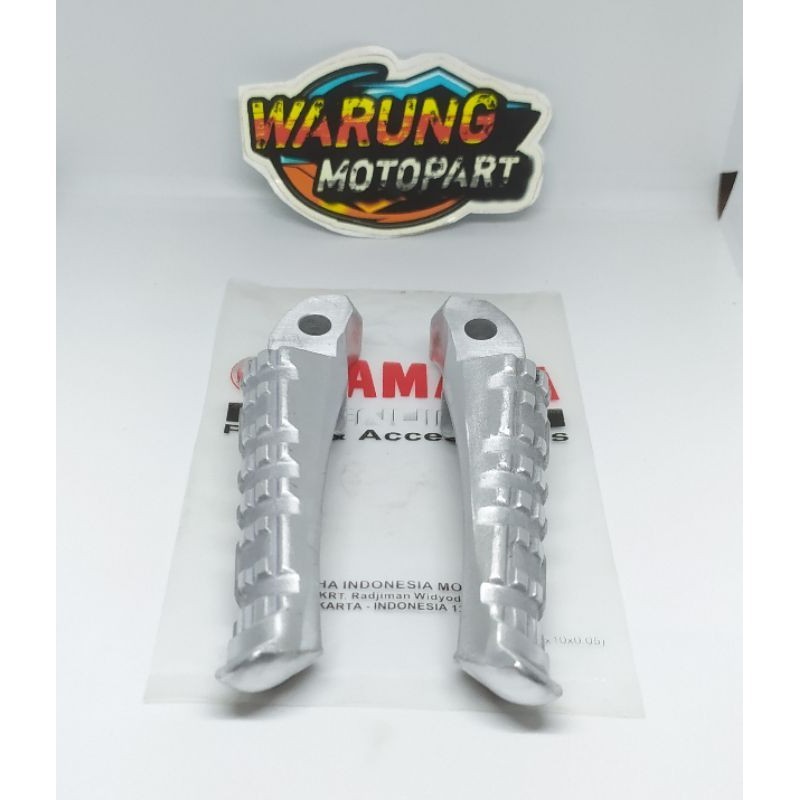 FOOTREST FOOTSTEP FOOT STEP INJECTION ขวาเท้า VIXION OLD ORIGINAL YGP 3C1-F7462-00