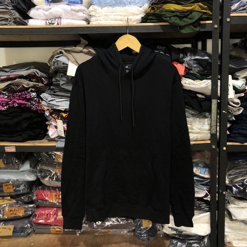 H*M REGULAR FIT BLACK HOODIE PULLOVER