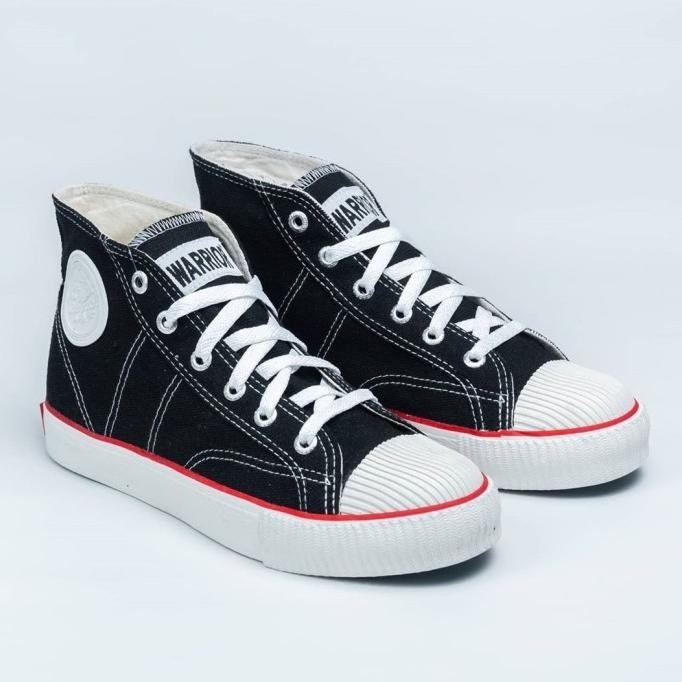 Warrior Classic High Cut Shoes รองเท้าผ้าใบโรงเรียนลําลองผู้ชาย