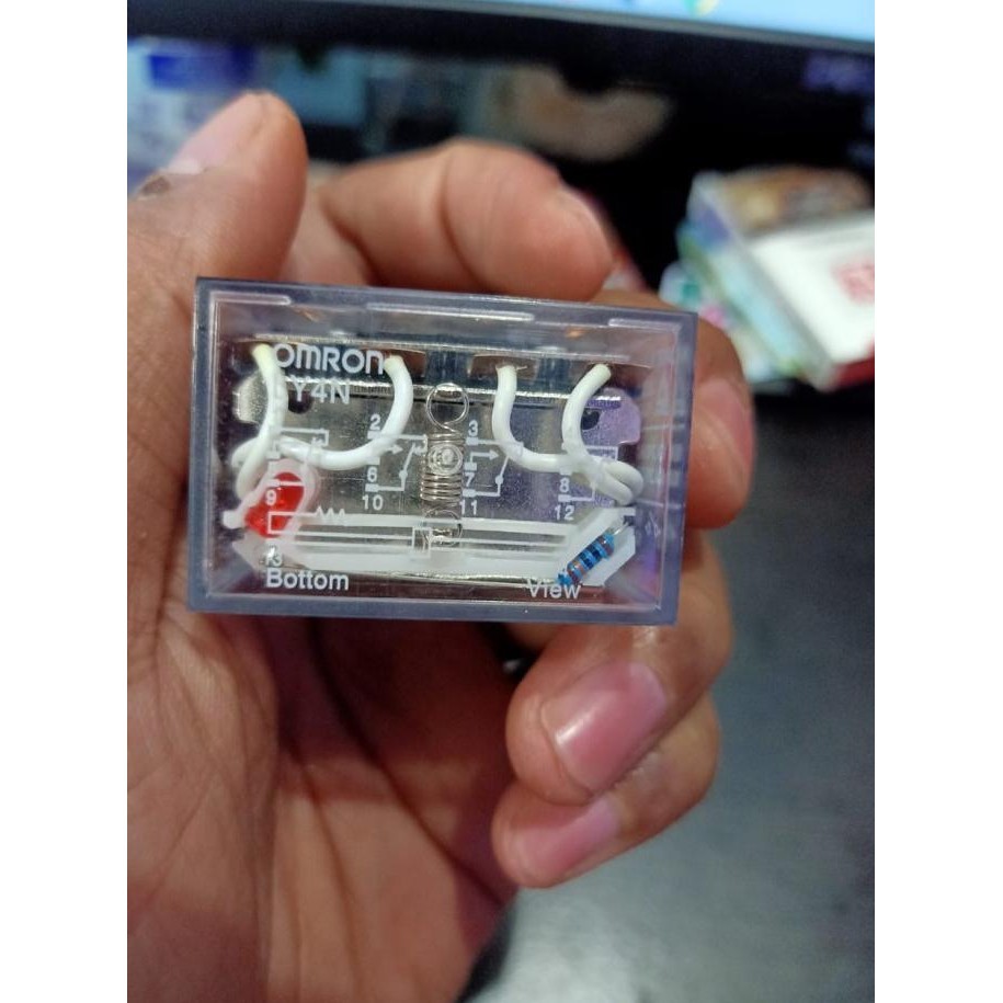 Omron รีเลย์เดิม Ly4N 220-240V 220-240VAC 220Vac 240VAC 10A 14 Pin