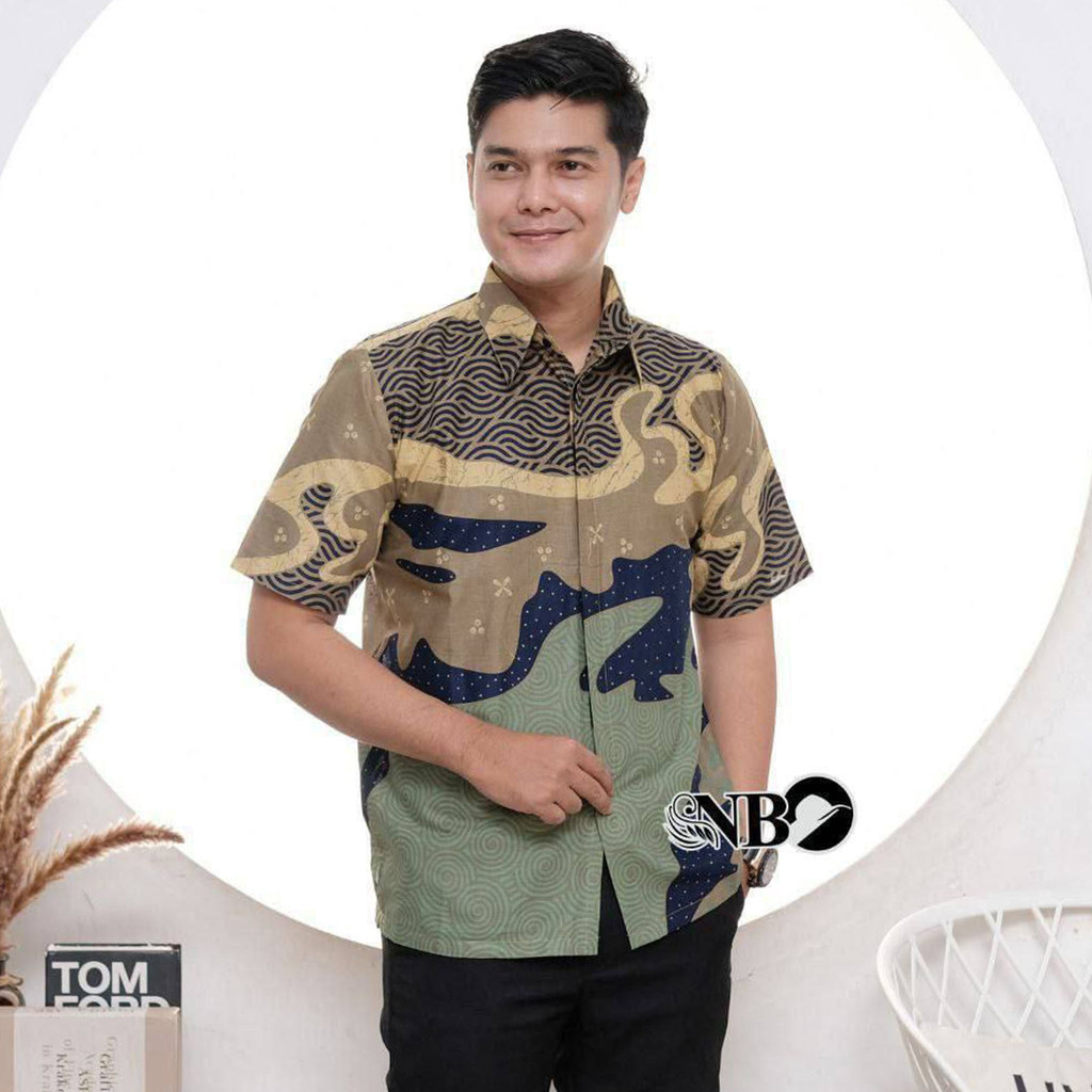 Katun KEMEJA Hem เสื้อเชิ้ตผู้ชายเสื้อเชิ้ตบาติกแขนสั้น motif Sogan Sage Cotton Batik สินค้าขายดี