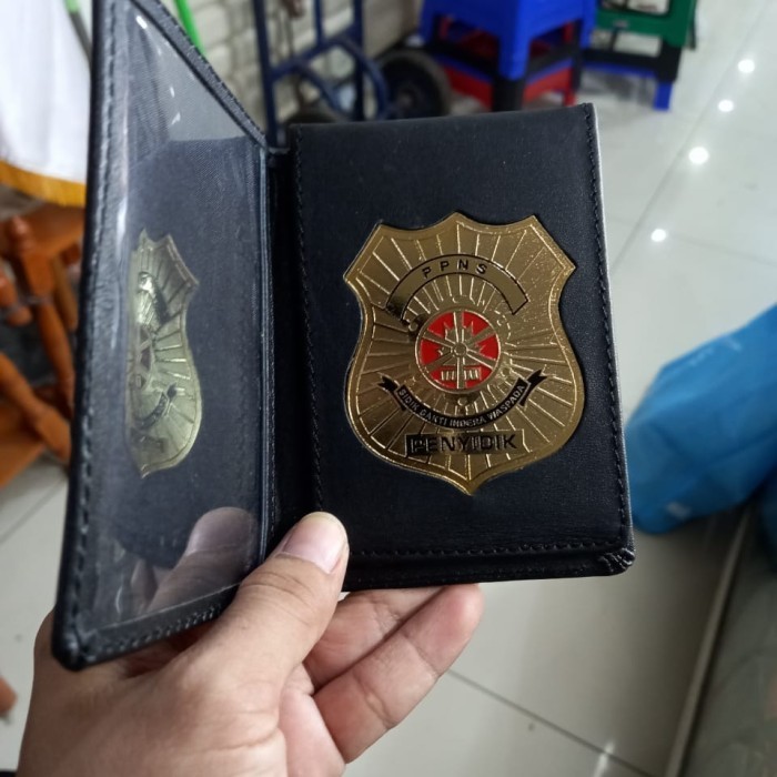 กระเป๋าสตางค์ KATA หนังแท้ 3 พับ มีโลโก้ PPNS Investigator