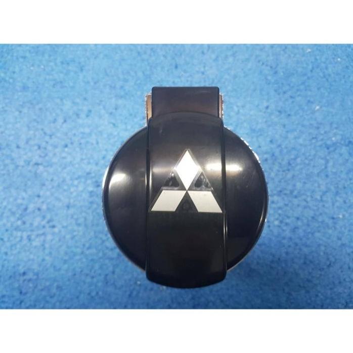 สําหรับที่เขี่ยบุหรี่ Led สีดํา Mitsubishi Pajero Sport Dakar Gls V6 Outlander Strada จัดส่งฟรี