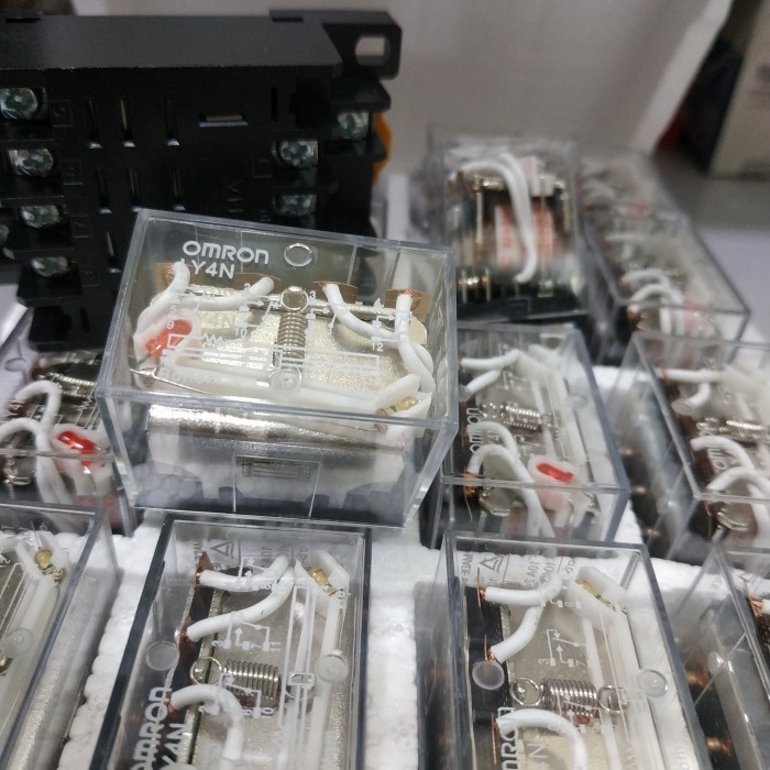 พร้อมรีเลย์ Omron Ly4/Ly4N 220Vac 10A 14 ฟุต + เต้ารับ
