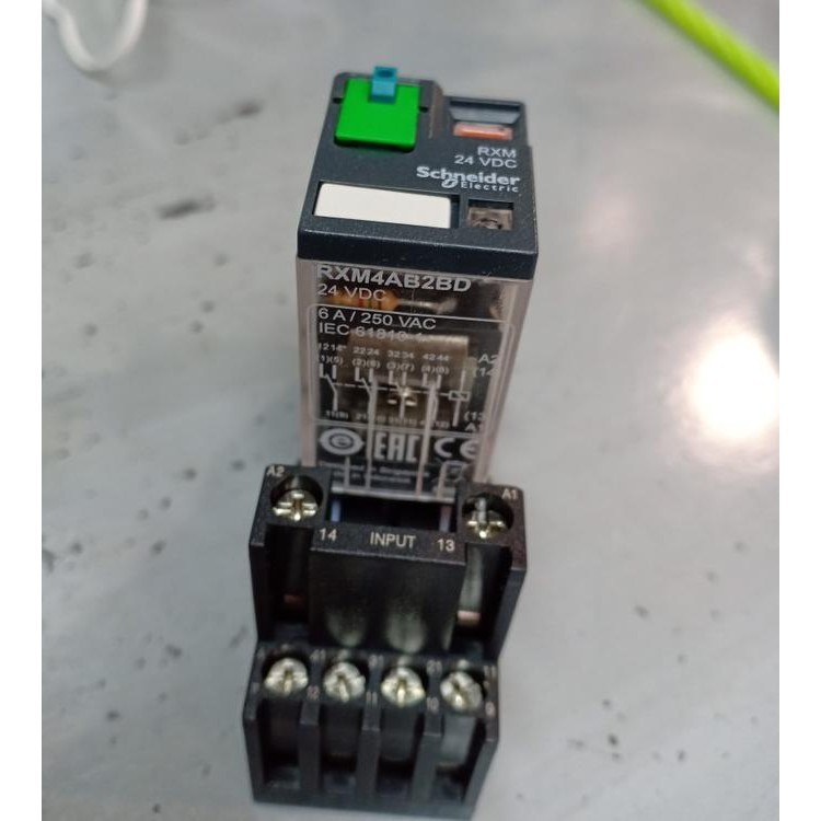รีเลย์ Schneider Rxm4Ab2Bd/24 Vdc + ซ็อกเก็ต Rxze2M114M คุณภาพดีที่สุด