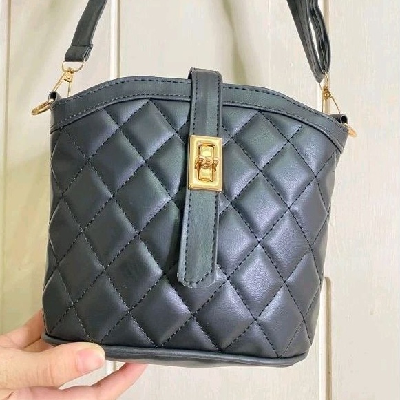 NAYARA BAGS กระเป๋าสะพายข้างผู้หญิง