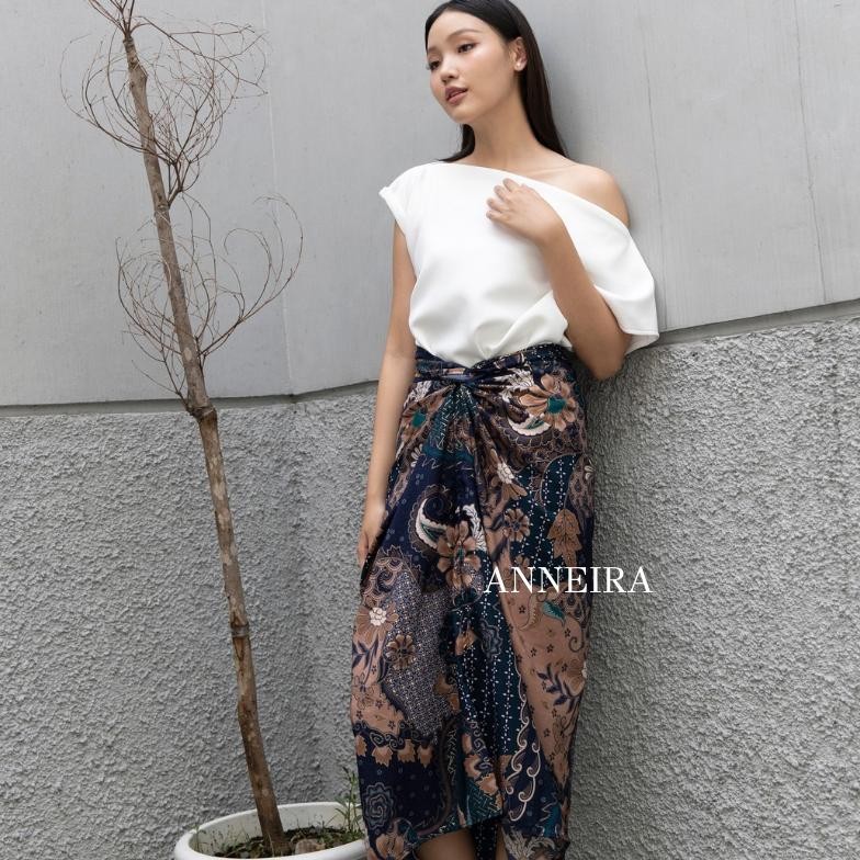 DR41>> SARINA BATIK DRAWSTRING SKIRT (1 ชิ้น)