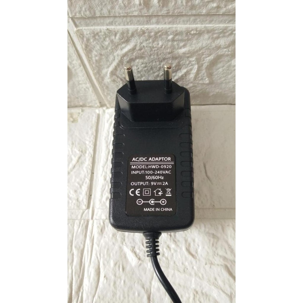 - 9V 2A AC/DC ADAPTER รุ่น HWD-0920