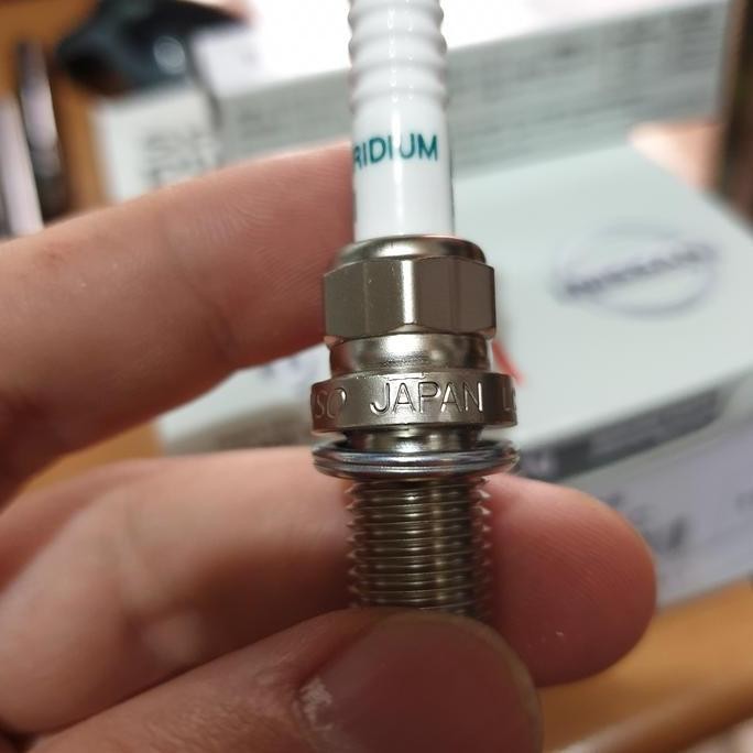 ใหม่ Original Denso Double Iridium Spark Plug Nissan Teana J32 Elgrand E52 Murano Z51