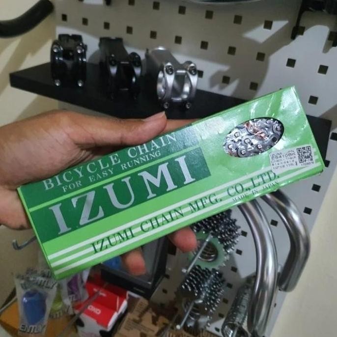 โซ่ Izumi Black Super Strong สําหรับ Fixie ความเร็วเดียว