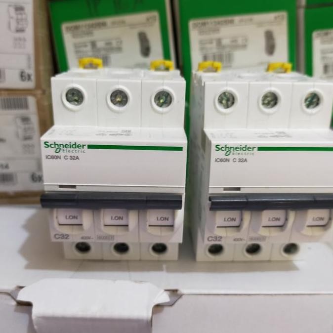 MCB IC60N 32A 3P SCHNEIDER ดั้งเดิม 3PHASE
