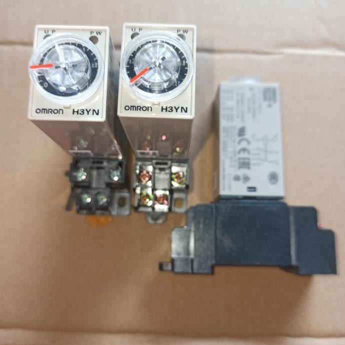 - omron timer H3YN-2 0.1s - 10mnt 220-230V