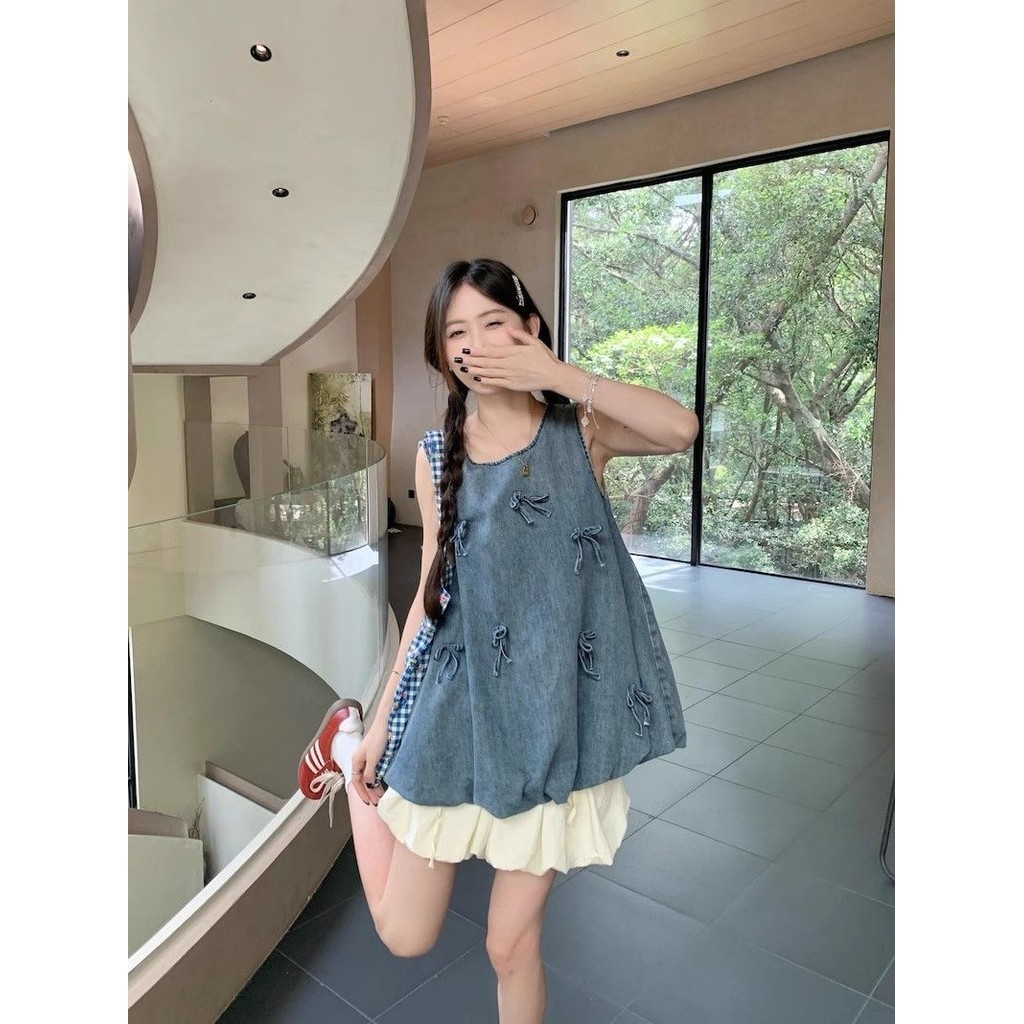 Verve ตู้เสื้อผ้าชุดสูทสไตล์หวานสําหรับผู้หญิงเสื้อกั๊กยีนส์ริบบิ้นสามมิติกระโปรงดอกตูมชุดสองชิ้นนํา