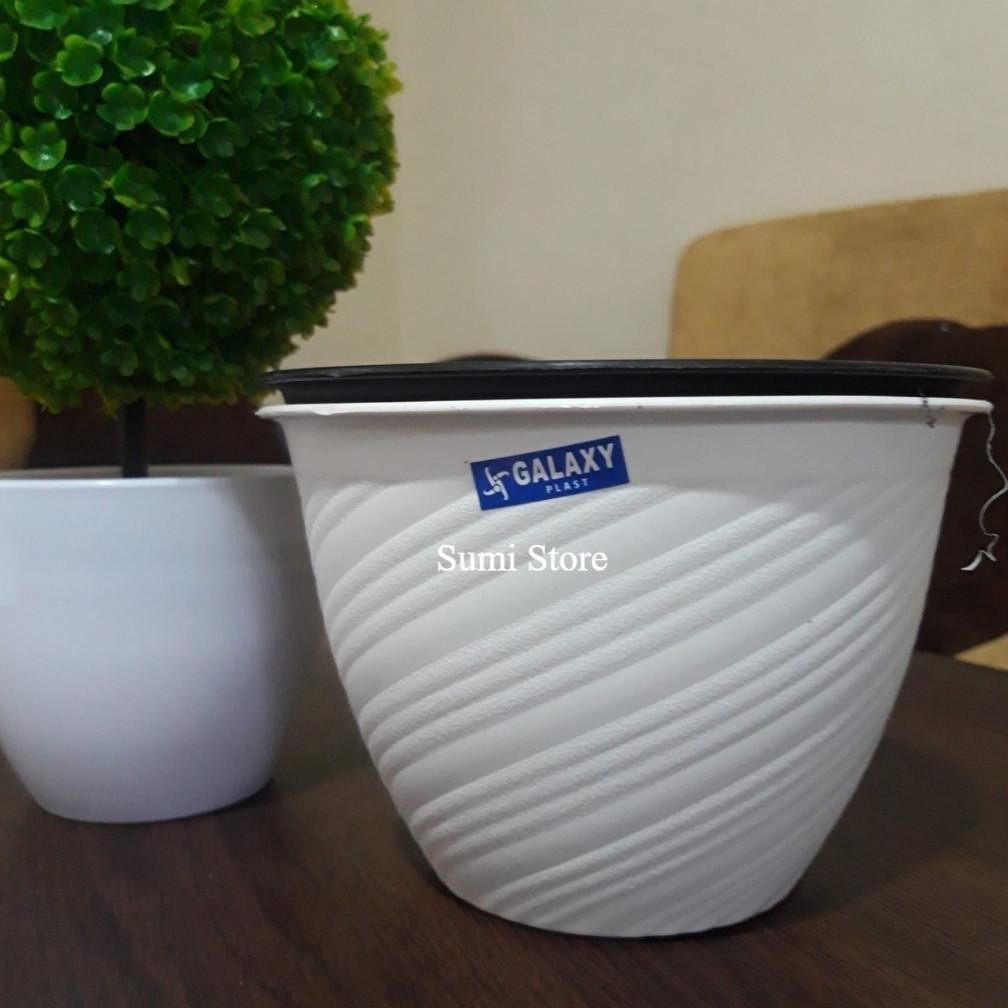 Tulip Wasp Pot 30 Cm Black - White / Wasp Pot 30 Cm Ori วัสดุหนา (Premium A)