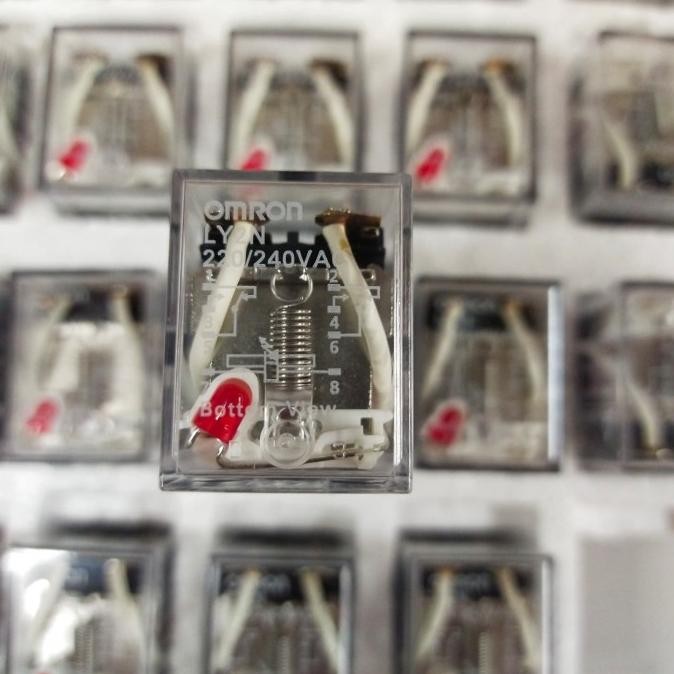 รีเลย์ LY2N 220 VAC OMRON