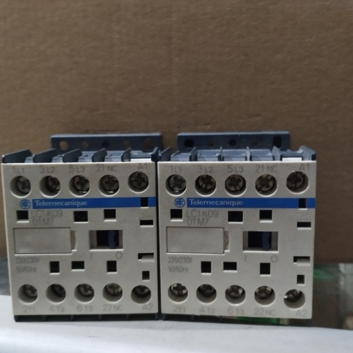 Telemechanique Contactor Lc1K0901M7 220V