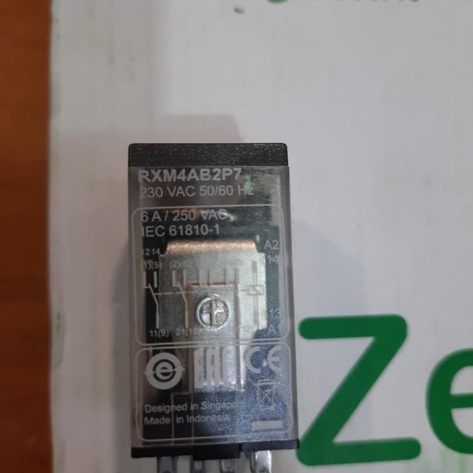 Schneider Zelio รีเลย์ RXM4AB2P7 220V