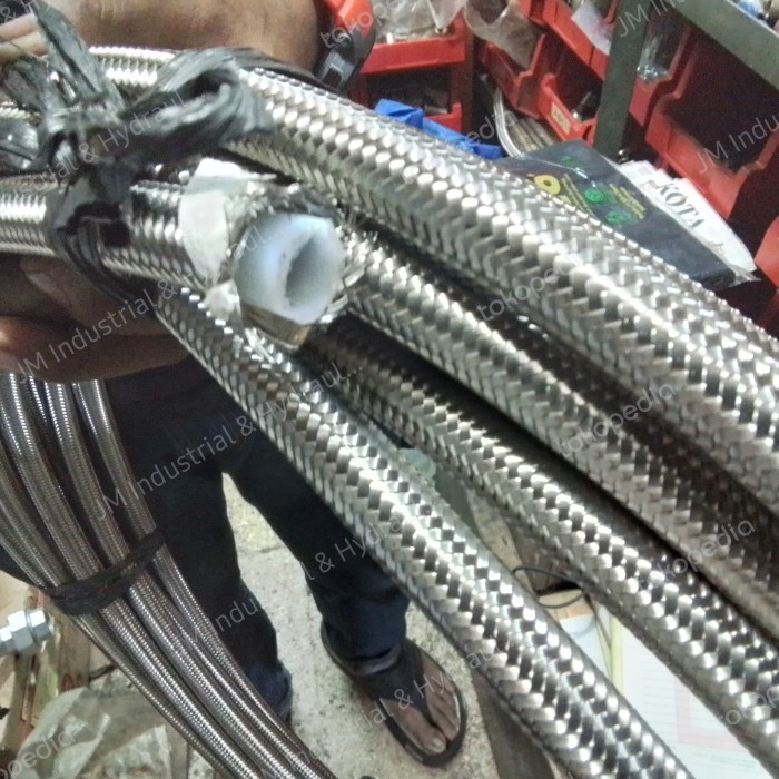 ใหม่ล่าสุดท่อเทฟลอน PTFE Braided Flex Stainless 1/2" 100cm + NJ