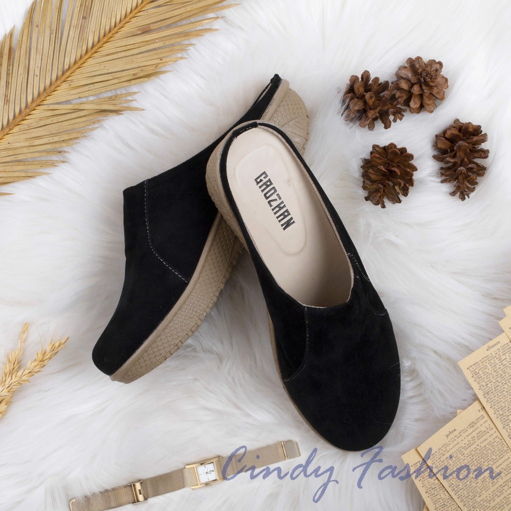 รองเท้าแตะผู้หญิง!!! Gaozhan GOH 018 Suede original Cool Womens Black Slip-On Shoes