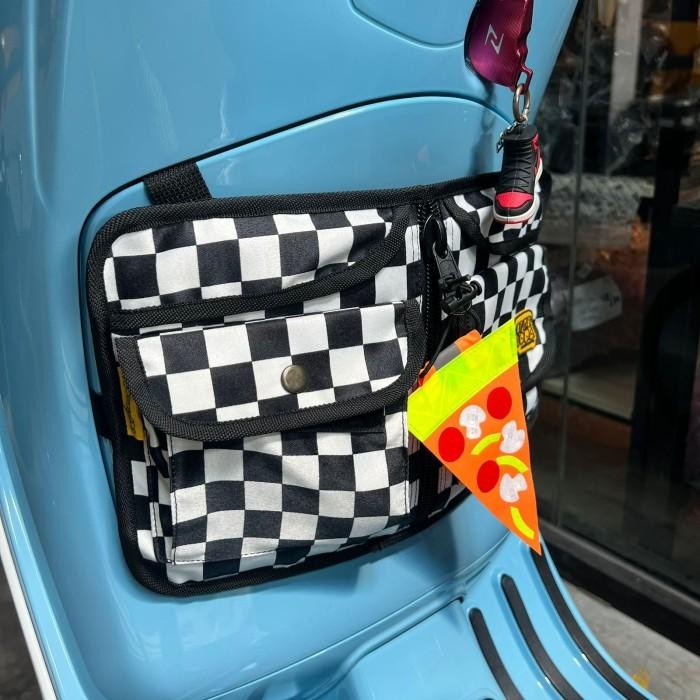 Supersoda กระเป๋าด้านหน้า Superslim Vespa Classic Modern Import Premium sling Bag