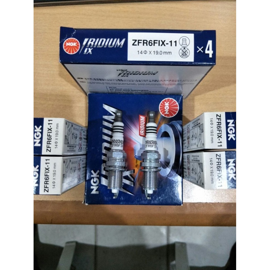 หัวเทียน NGK Iridium ZFR6FIX-11 Jazz 12 L 15 A1 1.5cc " 70873"