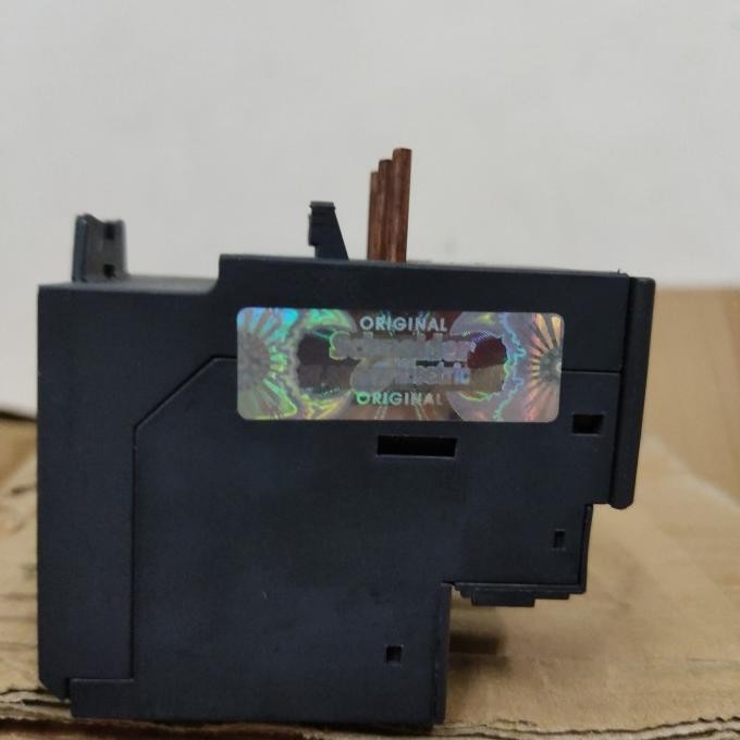 รีเลย์โอเวอร์โหลดความร้อน LRD21 LRD 21 Schneider ไฟฟ้า