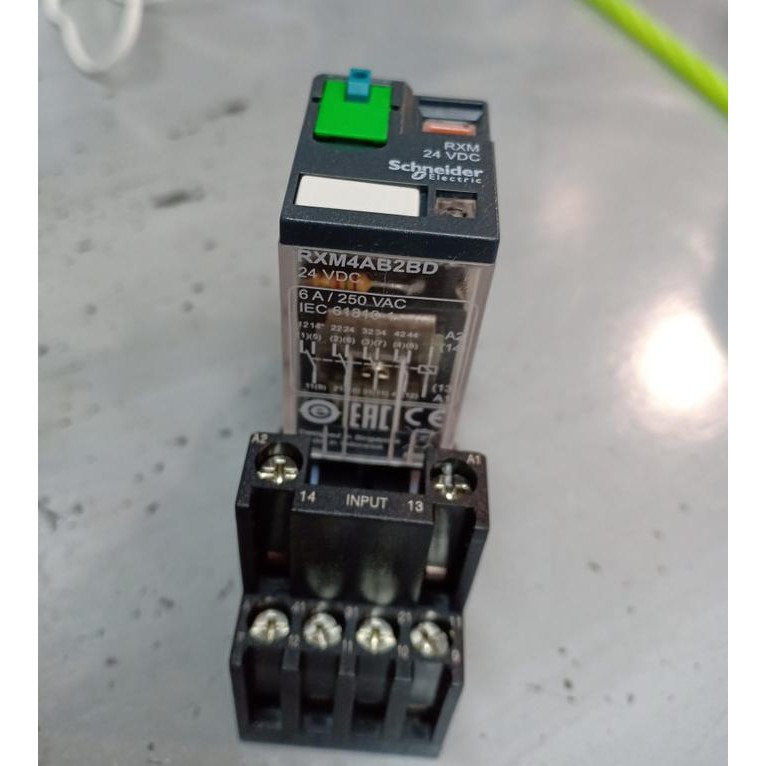 SCHNEIDER รีเลย์ชไนเดอร์ RXM4AB2BD/24 VDC + เต้ารับ RXZE2M114M