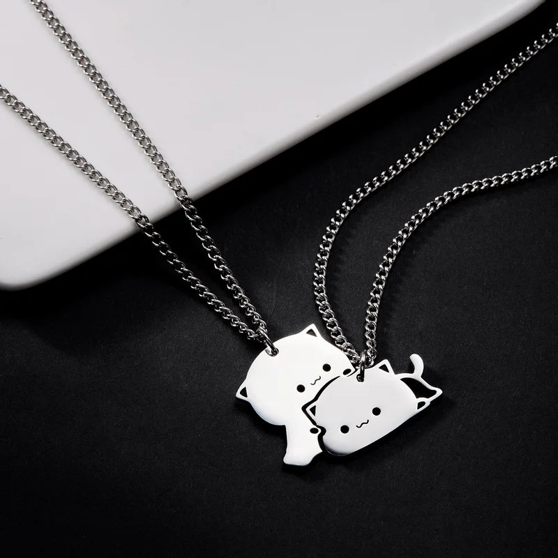 Kawaii Touching Embracing Cat Puzzle สร้อยคอคู่น่ารักการ์ตูนสัตว์ลูกแมวจี้สร้อยคอเครื่องประดับโรแมนต