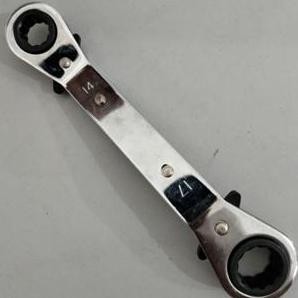 QUALITY RATCHET-SELERY OFFSET RATCHET BOX WRENCH