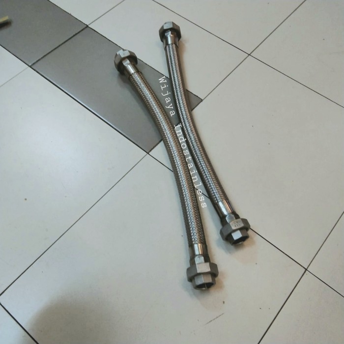 สายยางยืดหยุ่น สแตนเลส 304 Watermur Union 1/2" นิ้ว ยาว 20 ซม. ชุด