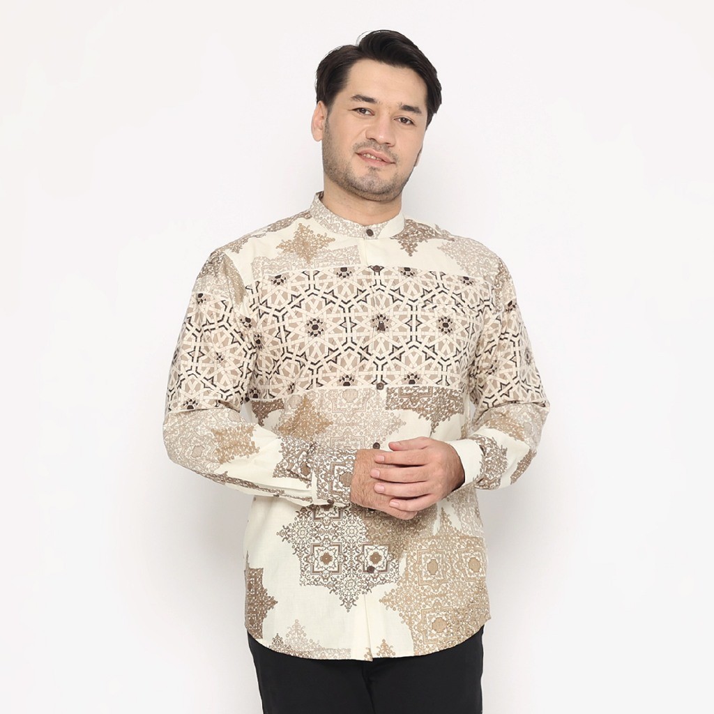 KEMEJA AMK เสื้อเชิ้ตแขนยาวพิมพ์ลายแขนยาวผู้ชาย KK ISKANDER L/S สีน้ําตาล