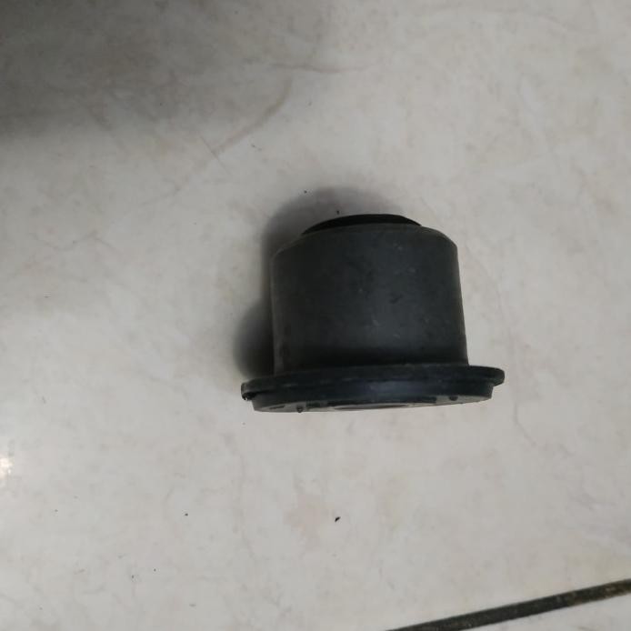 แขนบุช Wishbone รอบ Peugeot 306 N3 N5 My2000 Bushing Lower Aram Ec