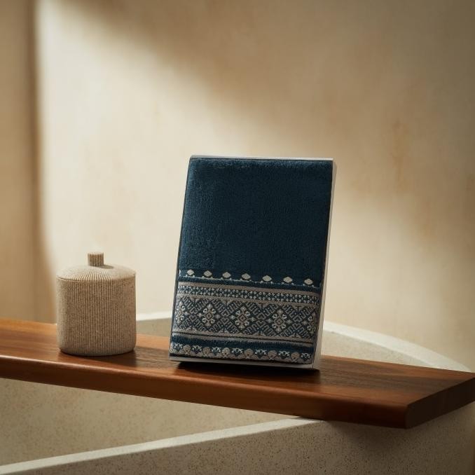 Howel And Co - Amari (Sport Towel)