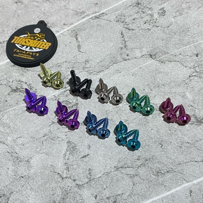 Titanium Bolt / Titanium Bolt Screw ฝาครอบแบตเตอรี่ Bolt / ฝาครอบหัวเทียน Vespa Sprint Primavera S