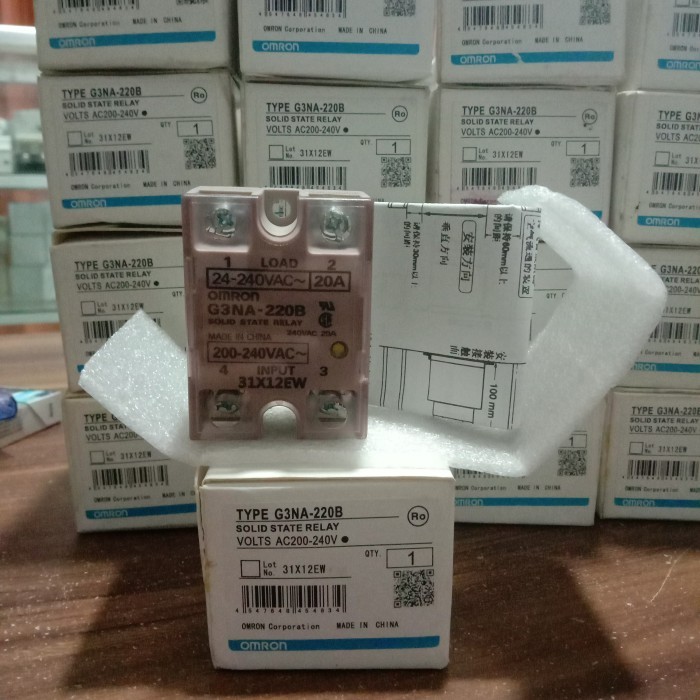 Ssr Omron G3Na-220B รีเลย์โซลิดสเตต Omron G3Na-220B 220V