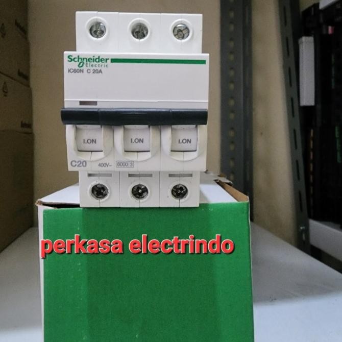 มี Mcb Schneider Ic60N 3P 20A 6Ka A9F74320