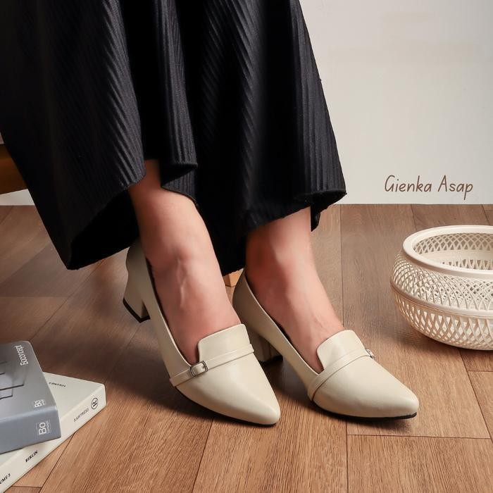 Quince Gienka Block Heels 5Cm